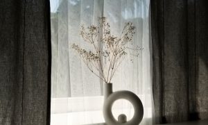 Шторы, карнизы и аксессуары для стильного интерьера